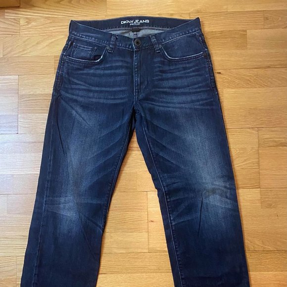 32x32 DKNY Blue Jeans - Picture 1 of 4